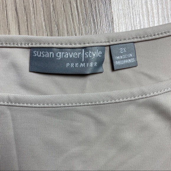 Susan Graver Colorblock Blouse Taupe Black - Picture 2 of 4